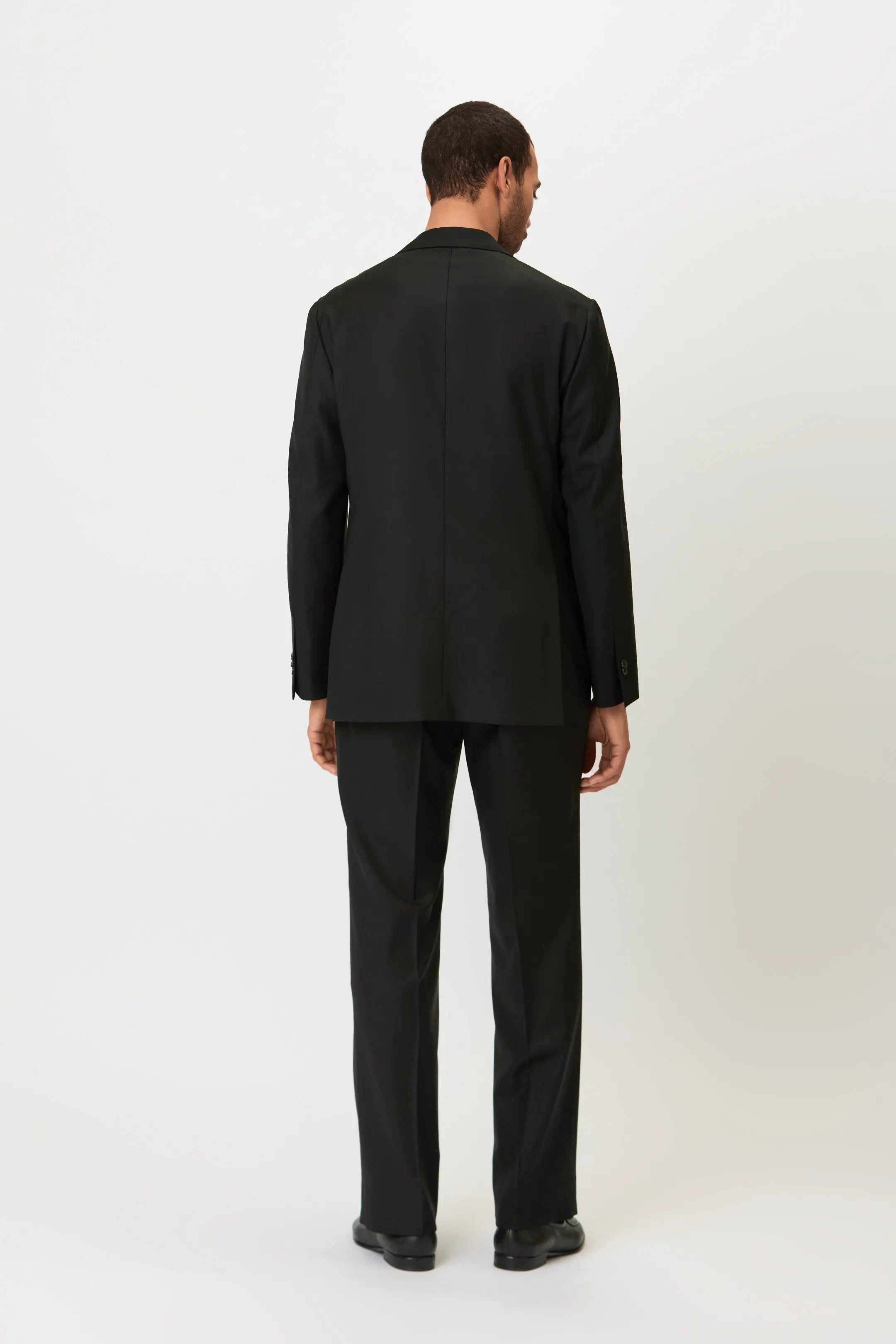 01 - Suit Jacket - Black Giabe