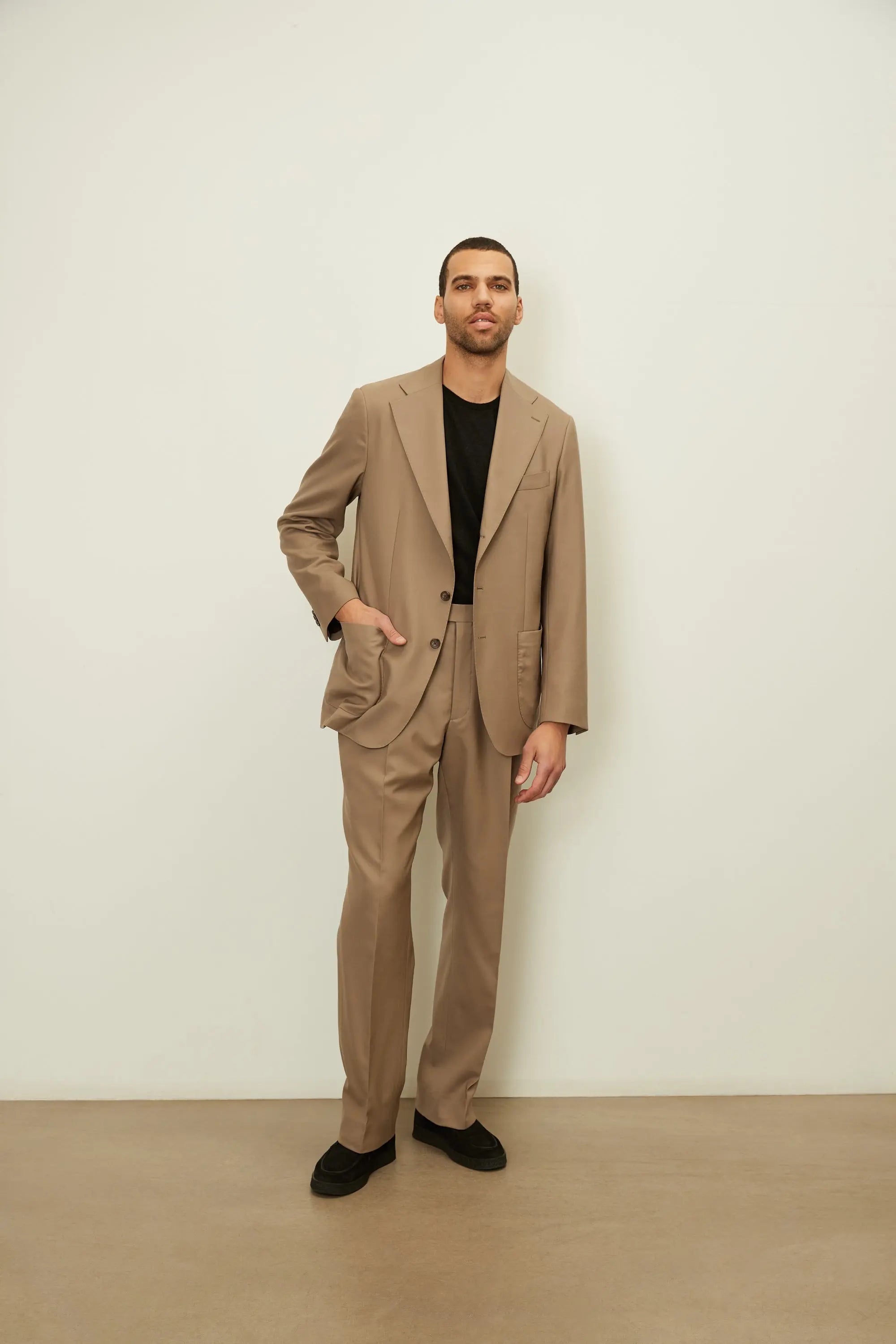 01 - Suit Jacket - Taupe Giabe