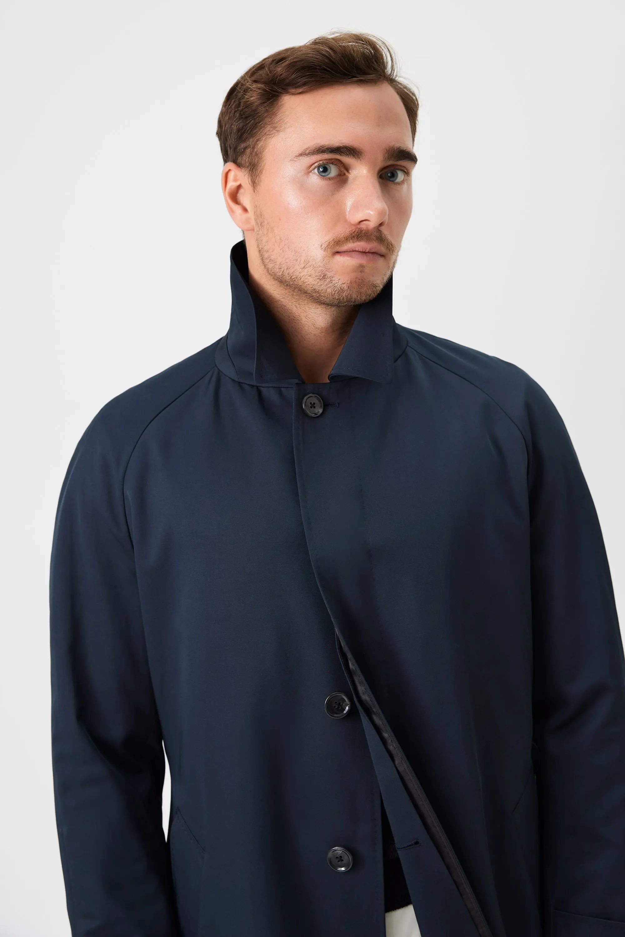 03 - Raglan Car Coat - Navy Giabe