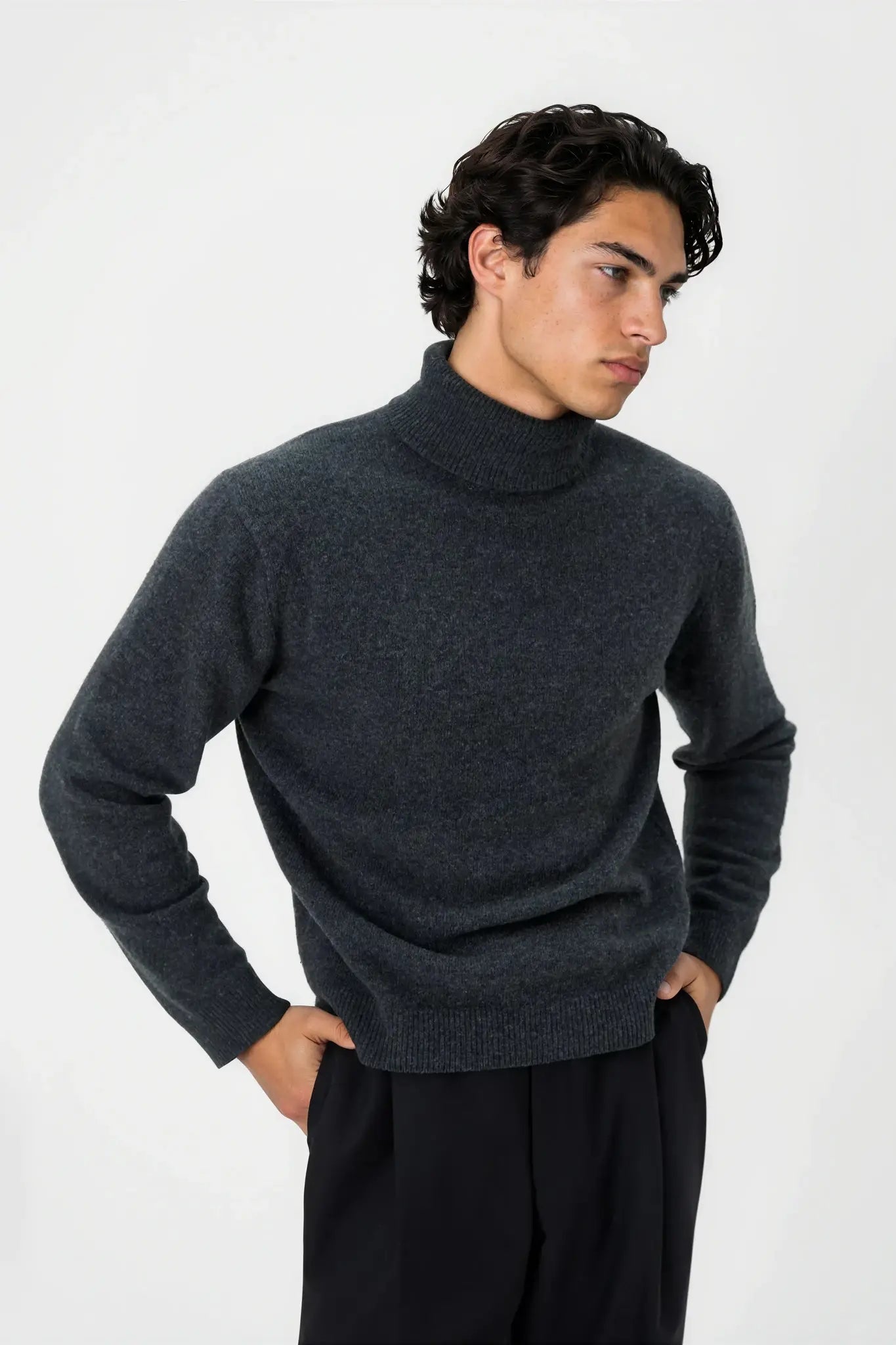03 - Roll Neck - Wool - Black