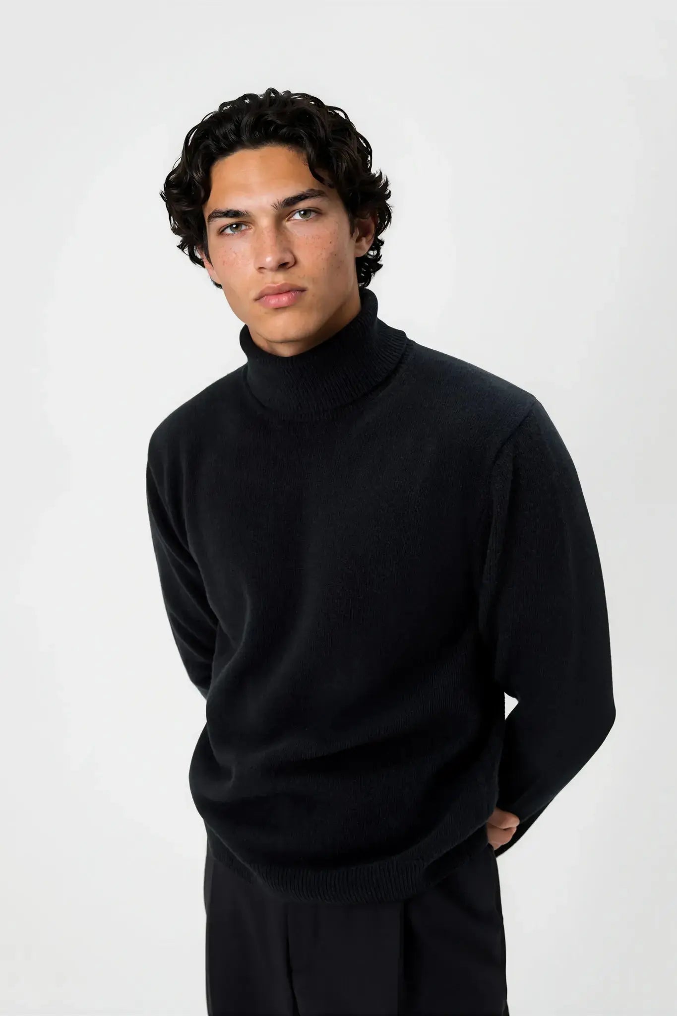 03 - Roll Neck - Wool - Black Giabe